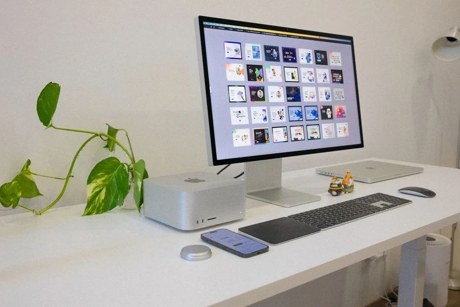 turned-on-monitor-displaying-digital-products-pkrnxegurgm